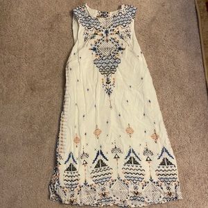 Dress ecote